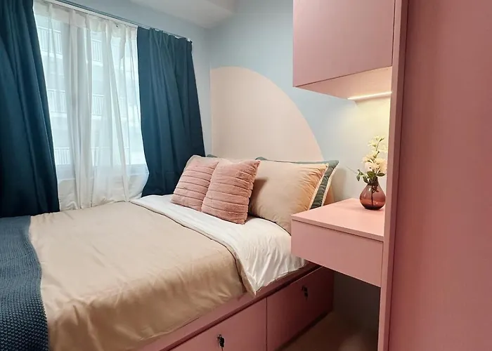 The Ritz Place At Shore 3 Residences Apartment Manila