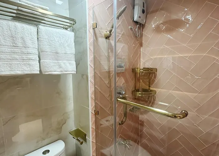 The Ritz Place At Shore 3 Residences Apartment *