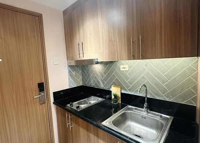 The Ritz Place At Shore 3 Residences Manila